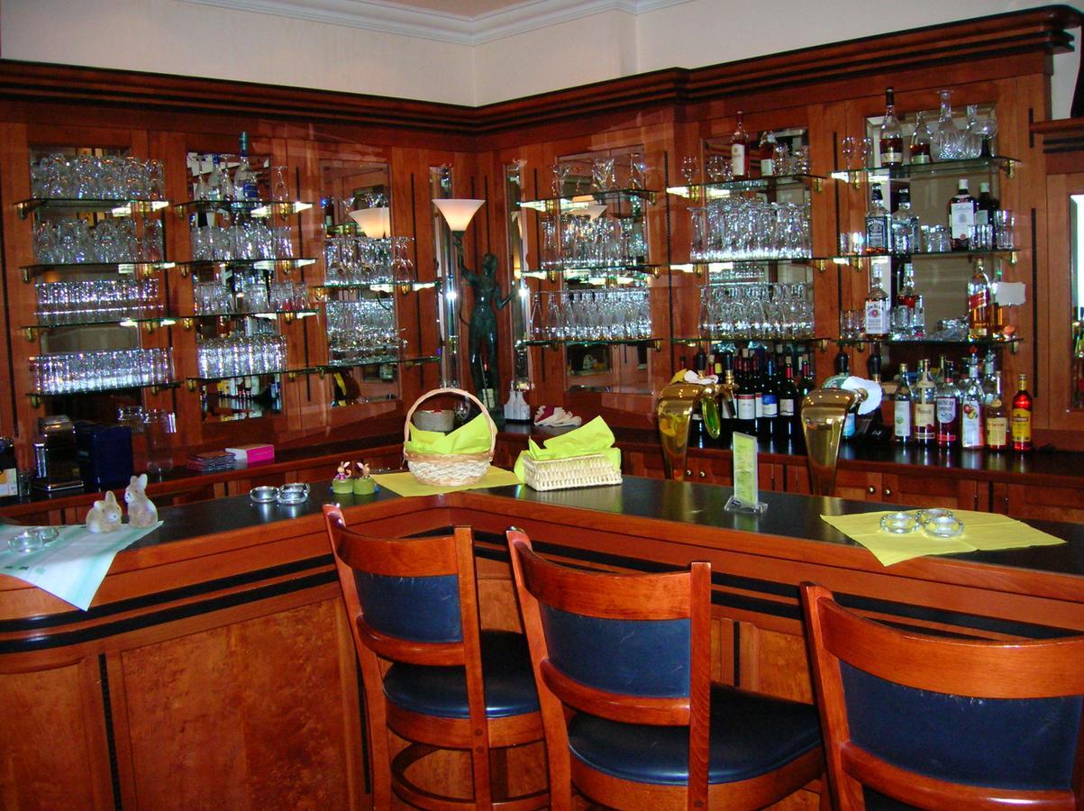 Hotel "Stadt Koethen" Koethen  Ngoại thất bức ảnh